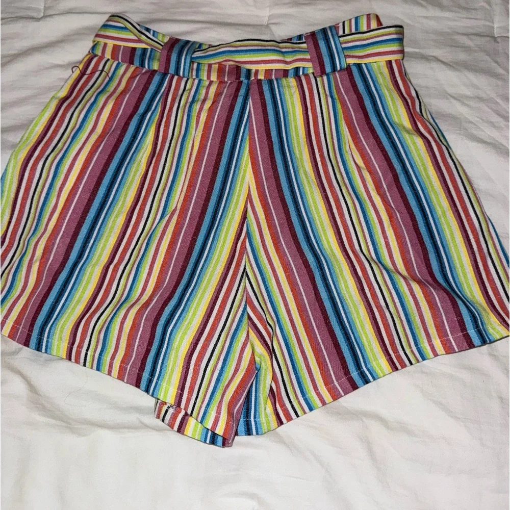 Colorful Shorts - Picture 2 of 4
